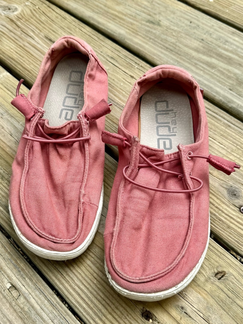 HEYDUDE Wendy Canvas Slip-Ons Women’s 6 / Youth 5 Rose Dusty Pink Casual Loafers